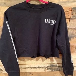 Lastset Cropped Crewneck Sweatshirt